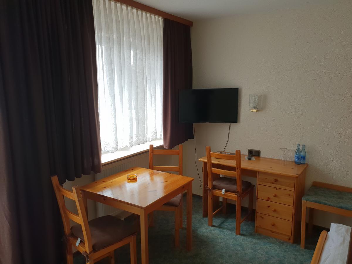 绿树酒店 Bretzenheim 外观 照片